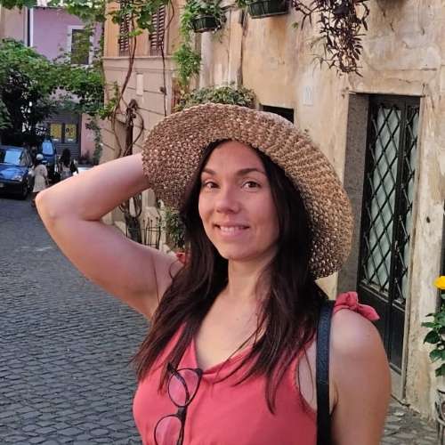 Lisa rome golf cart tour guide